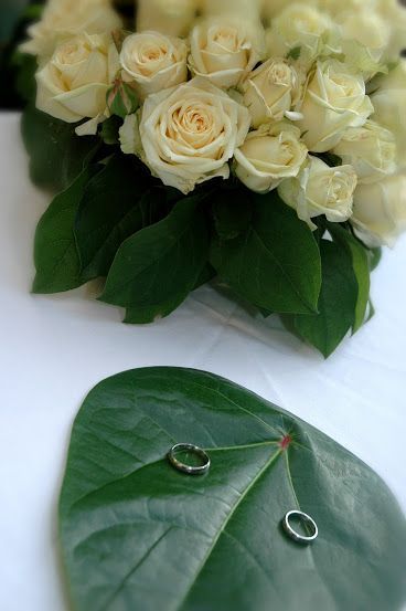 Festliches Hochzeitsarrangement im Schmetterlinghaus